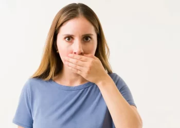 10 Easy Ways to Get Rid of Bad Breath (Halitosis)